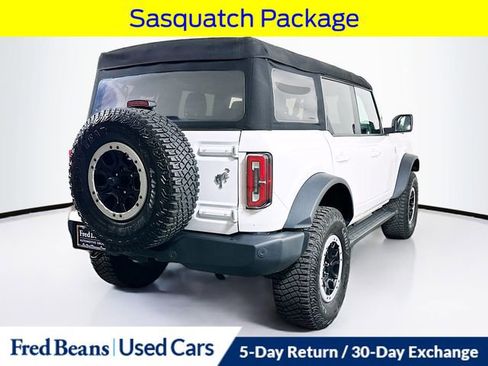 Certified 2024 Ford Bronco Outer Banks w/ Sasquatch Package AWD/4WD image 9