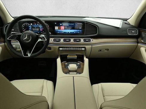 Certified 2025 Mercedes-Benz GLS 450 GLS 450 image 21