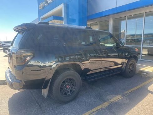 Used 2018 Toyota 4Runner TRD Off-Road Premium image 4