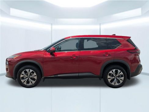 Used 2021 Nissan Rogue SV FWD image 2