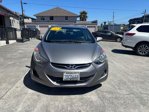 Used 2013 Hyundai Elantra GLS FWD image 2