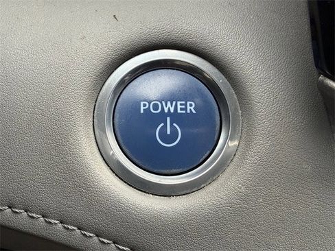 Used 2020 Toyota Highlander XLE image 20