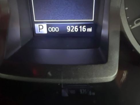 Used 2018 Toyota Tacoma TRD Sport AWD/4WD image 15