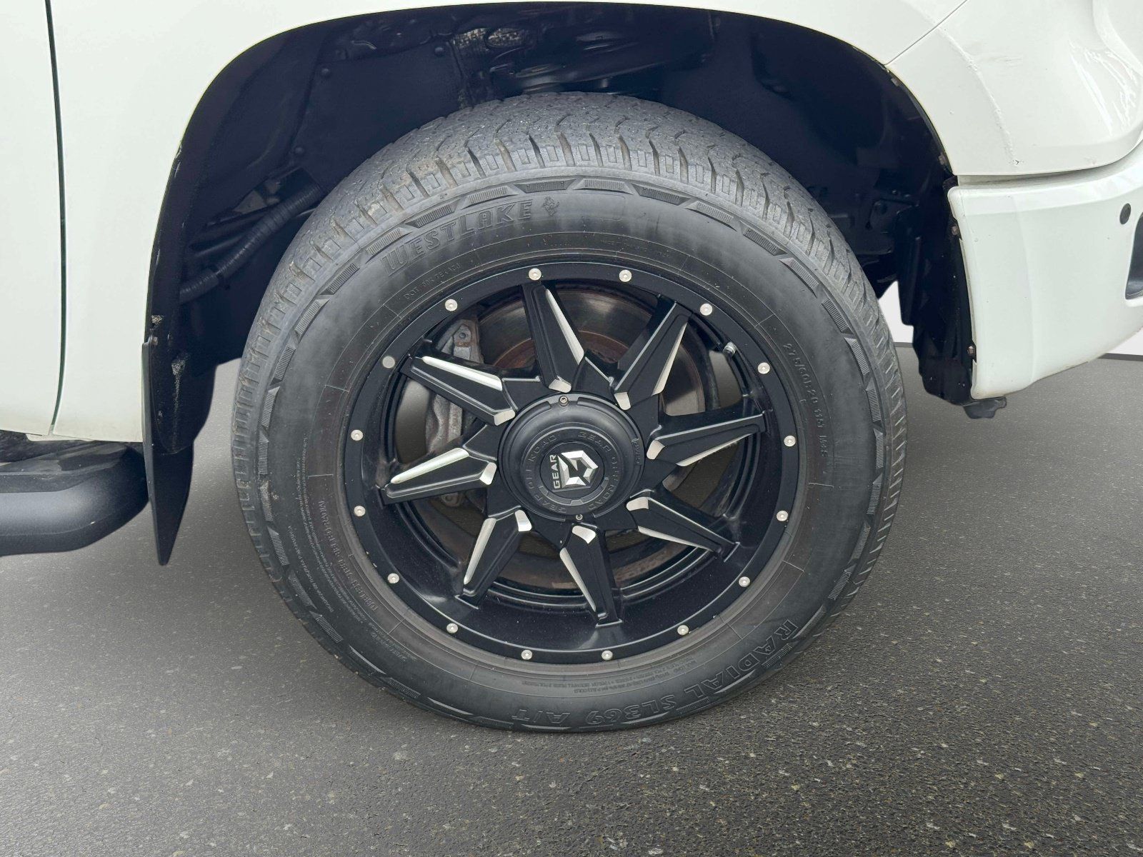 Used 2019 Toyota Tundra Platinum AWD/4WD image 6