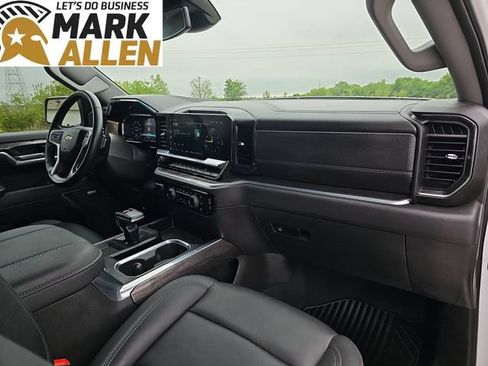 Used 2025 Chevrolet Silverado 1500 LTZ AWD/4WD image 28