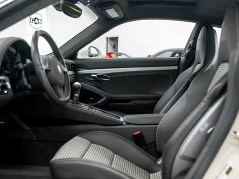 Used 2014 Porsche 911 Carrera S RWD image 41