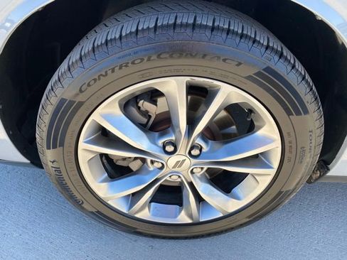 Used 2021 Dodge Challenger SXT image 22