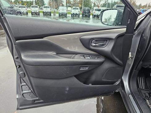 Used 2017 Nissan Murano Platinum image 23