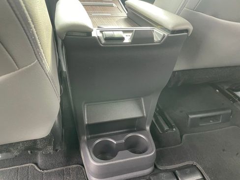 Used 2024 Toyota Sienna XLE image 25