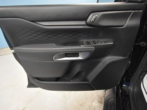 Used 2024 Ford Ranger XLT w/ FX4 Off-Road Package AWD/4WD image 4
