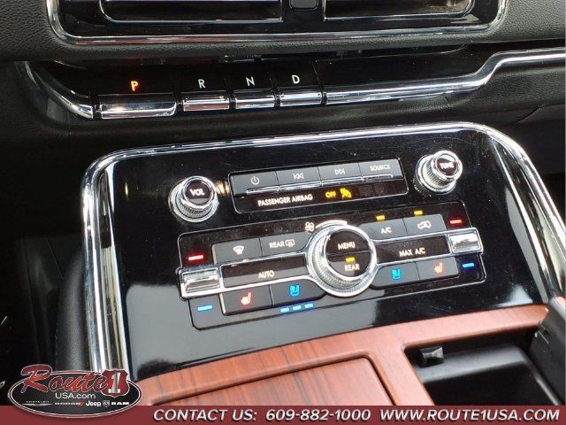 Used 2021 Lincoln Navigator L Reserve w/ Luxury Package AWD/4WD image 19