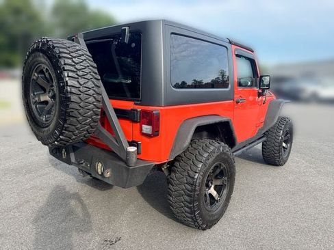 Used 2015 Jeep Wrangler Sahara w/ Connectivity Group AWD/4WD image 8