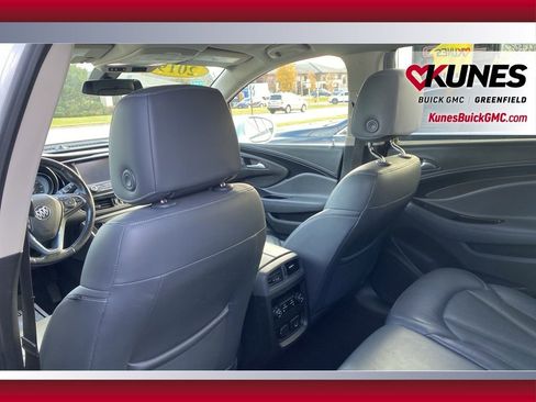 Used 2019 Buick Envision Essence image 30