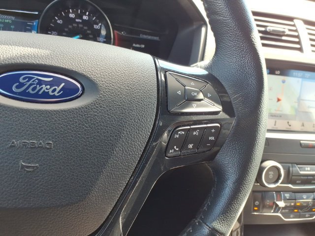 Certified 2019 Ford Explorer XLT w/ Equipment Group 202A FWD image 21