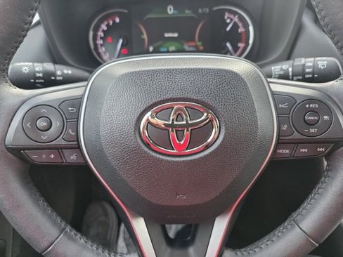 Used 2023 Toyota RAV4 XLE Premium image 20