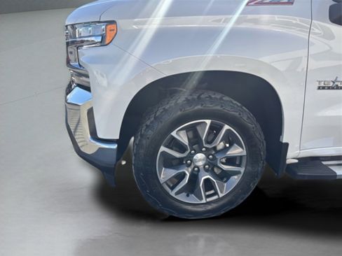 Used 2022 Chevrolet Silverado 1500 LT image 6