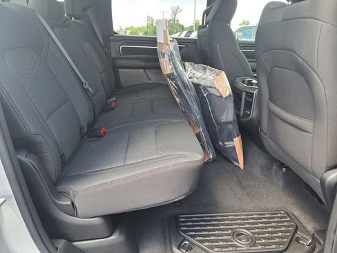 New 2026 RAM 1500 4x4 Crew Cab image 27