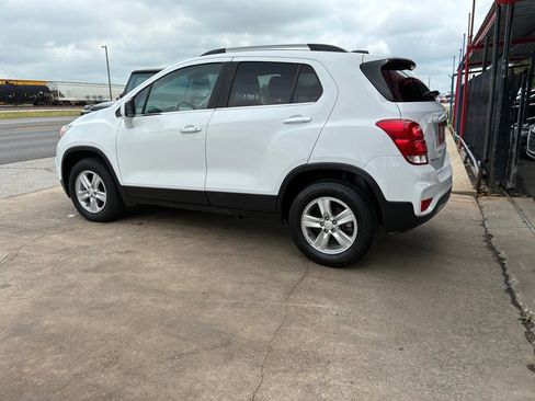 Used 2019 Chevrolet Trax LT w/ LT Convenience Package AWD/4WD image 15