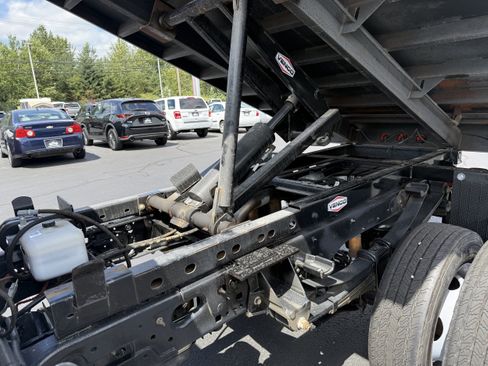 Used 2023 Ford F450 XLT w/ XLT Value Package AWD/4WD image 10