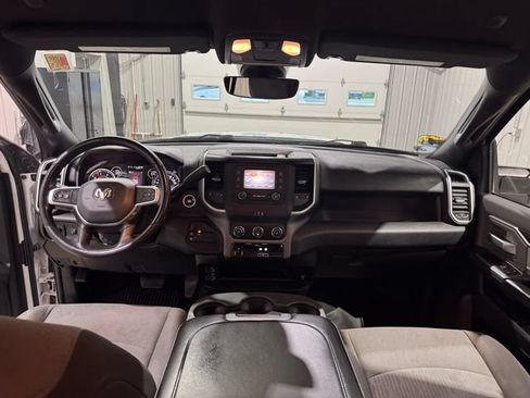 Used 2023 RAM 2500 Big Horn w/ Cold Weather Group AWD/4WD image 18