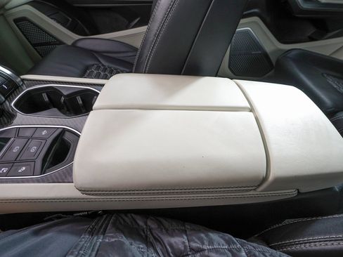 Used 2021 Lamborghini Urus image 30