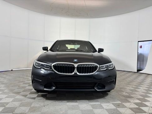 Used 2019 BMW 330i xDrive Sedan w/ Convenience Package AWD/4WD image 2