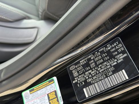 Certified 2026 Hyundai Elantra Sport FWD image 28