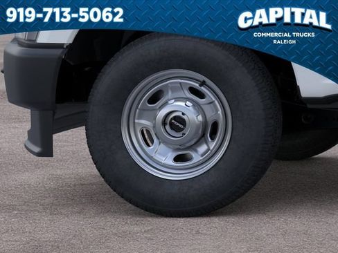 New 2026 Ford F250 XL w/ FX4 Off-Road Package AWD/4WD image 19