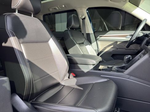 Used 2023 Volkswagen Atlas SE image 35