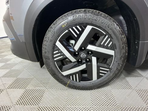 New 2026 Nissan Kicks SV image 10