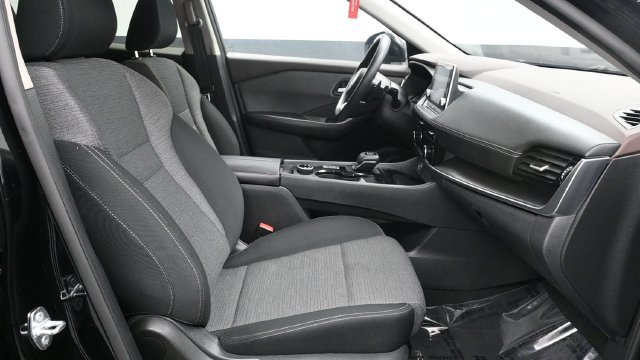 Used 2021 Nissan Rogue SV AWD/4WD image 11