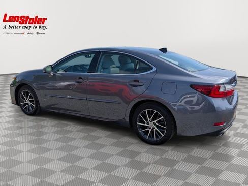 Used 2018 Lexus ES 350 w/ Luxury Package w/Wood Trim FWD image 2
