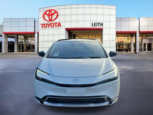 Used 2024 Toyota Prius Prime Premium image 2