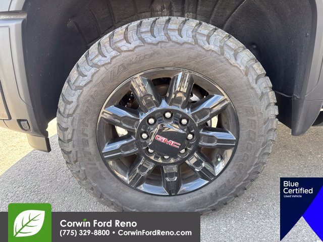 Used 2025 GMC Sierra 2500 AT4 w/ AT4 Premium Plus Package AWD/4WD image 16