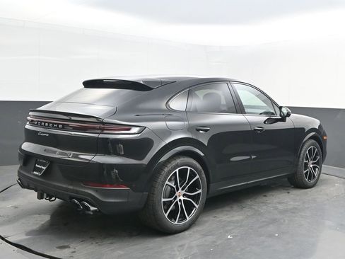 New 2026 Porsche Cayenne image 9