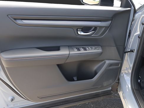 Used 2026 Honda CR-V Sport image 10