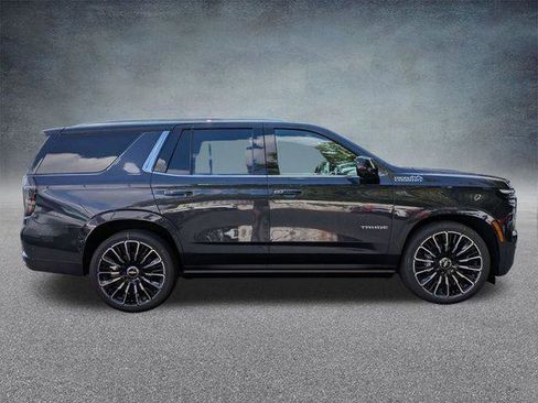 New 2026 Chevrolet Tahoe High Country image 3