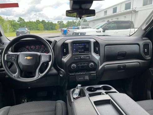 Used 2022 Chevrolet Silverado 1500 Custom AWD/4WD image 16