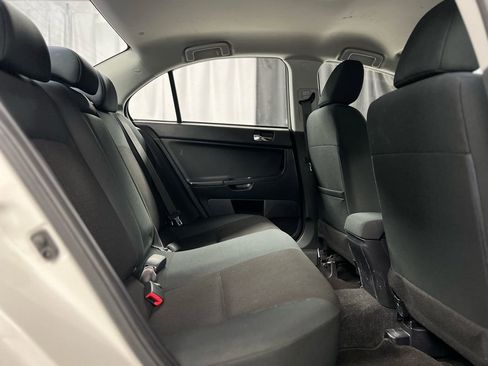 Used 2016 Mitsubishi Lancer ES image 19