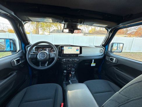 New 2026 Jeep Gladiator Sport AWD/4WD image 11