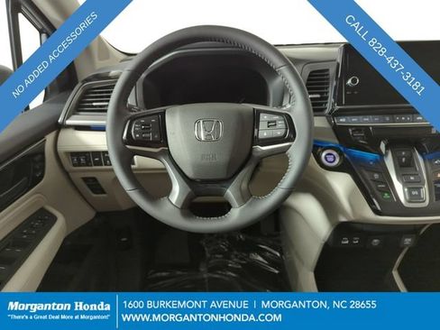 New 2026 Honda Odyssey Touring image 18