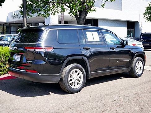 Used 2023 Jeep Grand Cherokee L Laredo RWD image 8