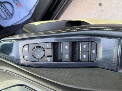 Certified 2024 Nissan Rogue SV FWD image 20