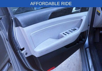 Used 2017 Hyundai Sonata Limited FWD image 4