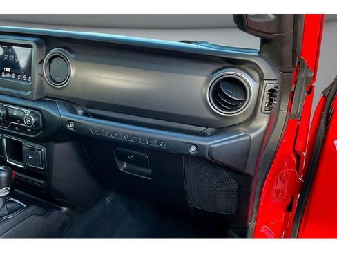 Certified 2022 Jeep Wrangler Unlimited Sport AWD/4WD image 19