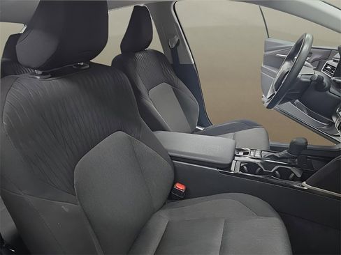 Used 2025 Toyota Camry LE image 20