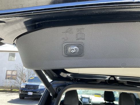 Used 2018 Ford Escape SEL AWD/4WD image 11