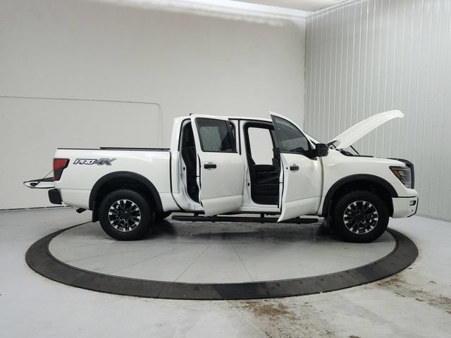 Used 2024 Nissan Titan PRO-4X w/ Pro-4x Convenience Package AWD/4WD image 16