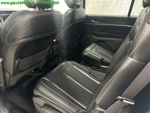 Used 2023 Jeep Grand Cherokee L Limited AWD/4WD image 9