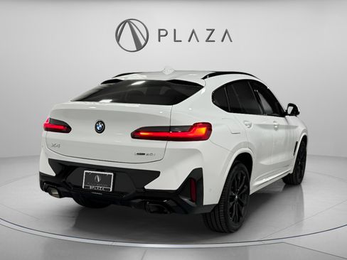Certified 2025 BMW X4 xDrive30i w/ M Sport Package image 5